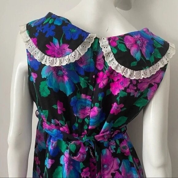VINTAGE Made in Hawaii  Floral Sleeveless Eyelet Ruffle Trim Maxi Dress - Picture 8 of 13